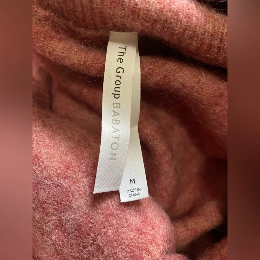 New Aritzia The Group Babaton Ravine Merino wool turtleneck sweater - Picture 7 of 9